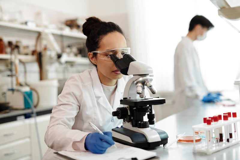 Women in science empowering other women in STEM careers
