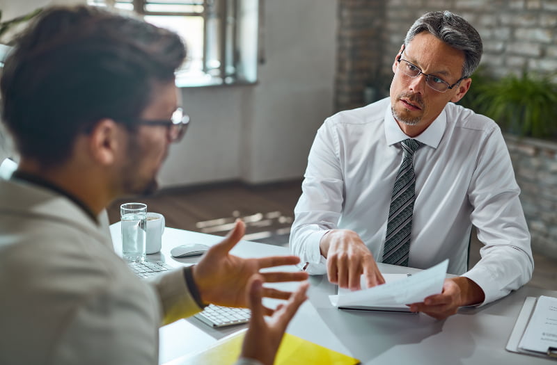 Two people learning what is employee experience