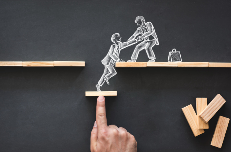 Illustration of common challenges for a new manager and how to solve them